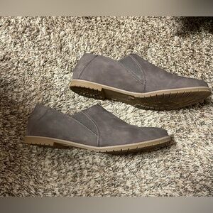 Cushionaire Flats, 9M NEW